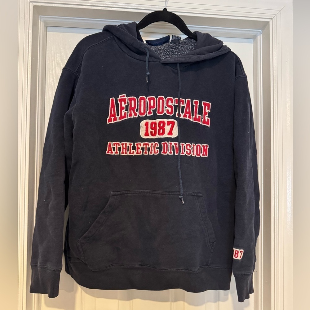 Aeropostale 1987 Black Hoodie‎ Sweater size medium